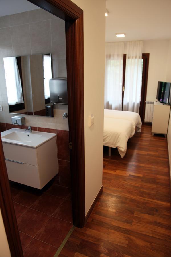 Txikierdi Alde Auto Check-In Hotel Oiartzun Luaran gambar