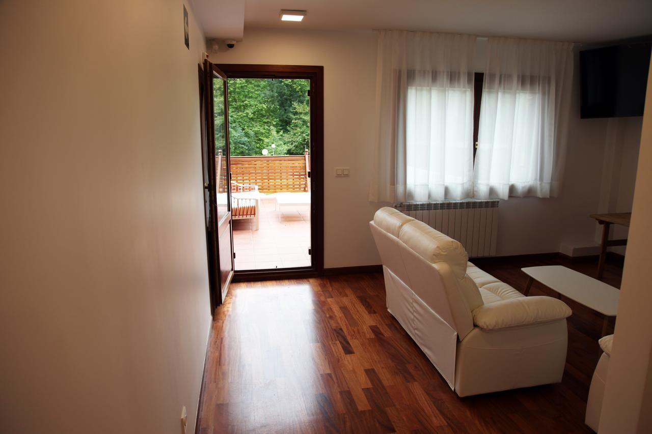 Txikierdi Alde Auto Check-In Hotel Oiartzun Luaran gambar
